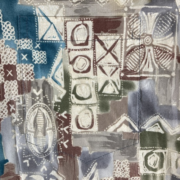 Tori Richard Honolulu Shirt Mens Medium Hawaiian Ancient Geometric Vintage USA - Picture 3 of 9